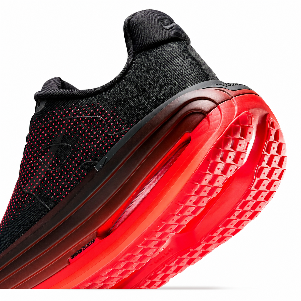 Vomero Premium "Black Bright Crimson"