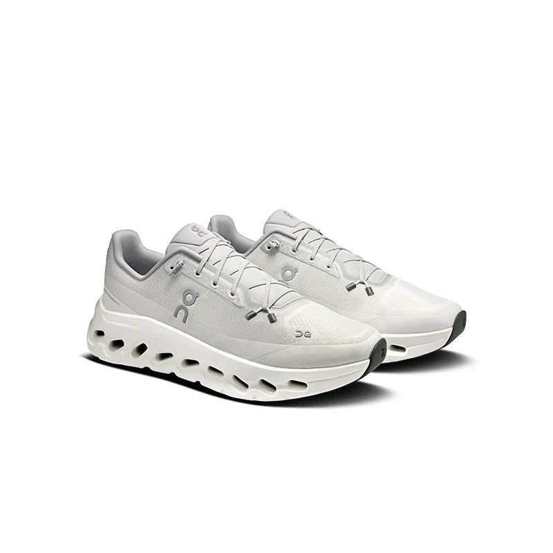 On Cloudtilt "Glacier Ice"